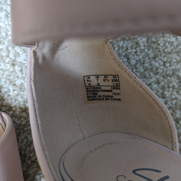 Clarks Deva Mae Block Heel Sandal - Picture 5 of 6